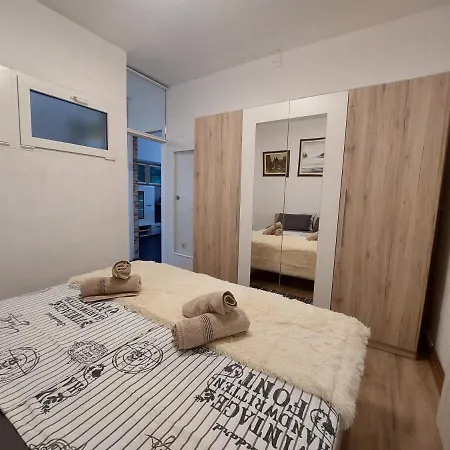 Apartman Nela Rum i privatbostad Juršići